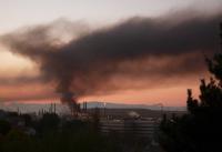 http://extras.mnginteractive.com/live/media/site568/2012/0807/20120807_093028_REFINERY-OPERATIONS%20CHEVRON_VIEWER.jpg